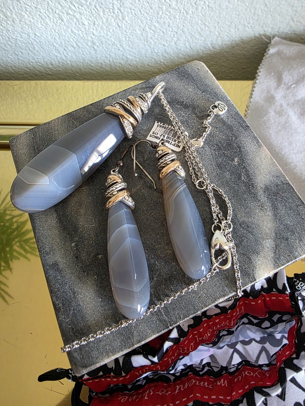 Brighton Neptunes Rings Agate Teardrop Necklace and Earring Set